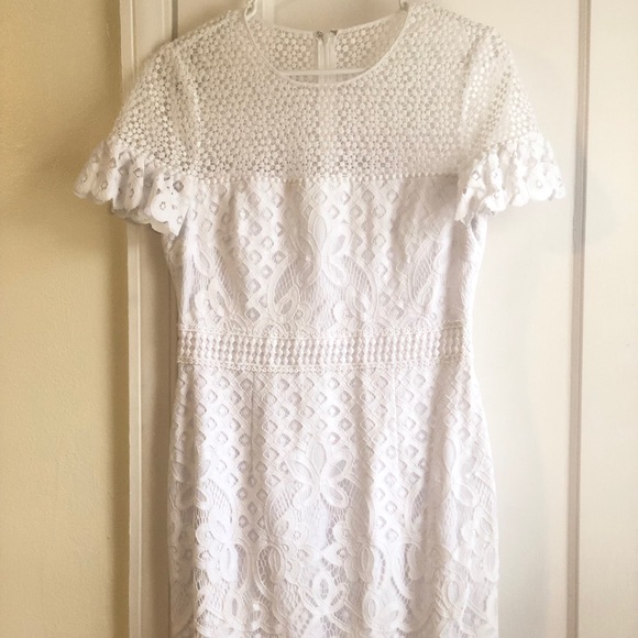 club monaco white lace dress Club Monaco Milancey White Peekaboo Scallop Dress Size 00